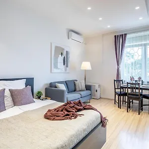 דירה Two Bedroom In Jewish Quarter, בודפשט