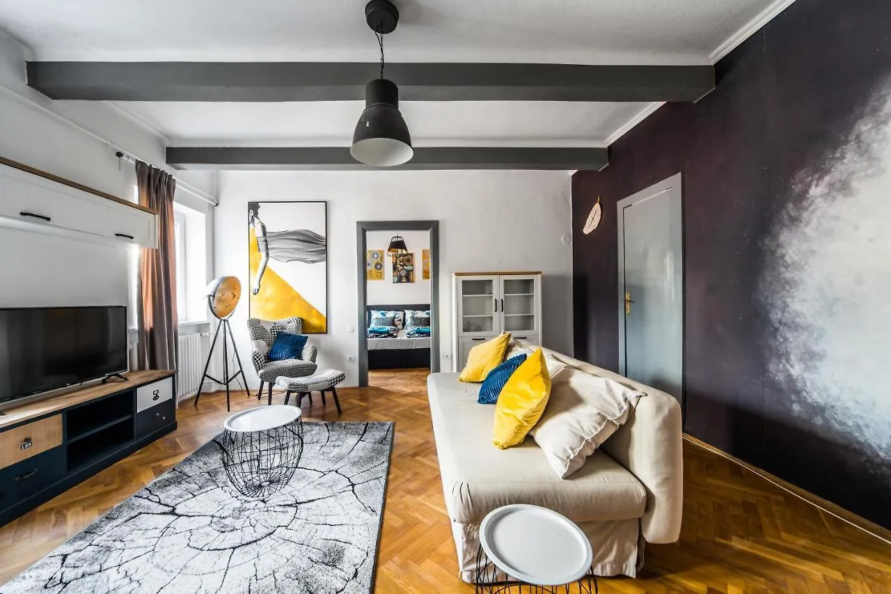 Dohány 1 2 Bedroom Apartment At Great Synagogue Budapest